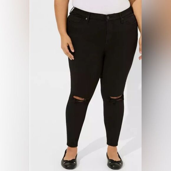 Torrid Black Sky High Skinny Premium Stretch High-Rise Jean Distressed N… - Picture 2 of 15